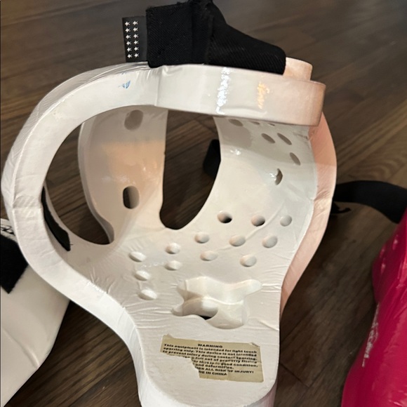 Pink and White Child’s size sparring gear, protective Martial Arts Gear Set EUC - Picture 3 of 6